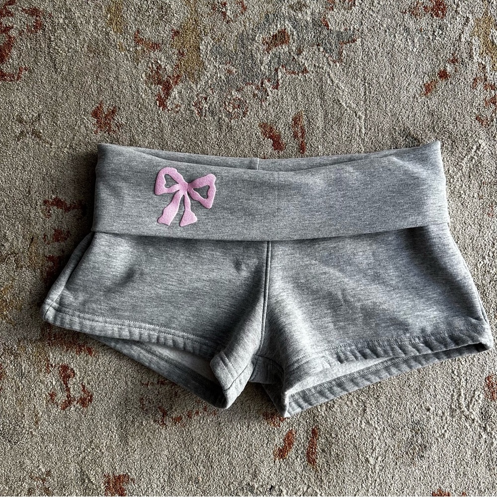 Byebambi Gray Shorts with Pink Bow